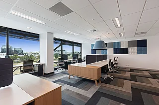 6 Person Office — 76 Skyring Terrace,  Newstead QLD 4006