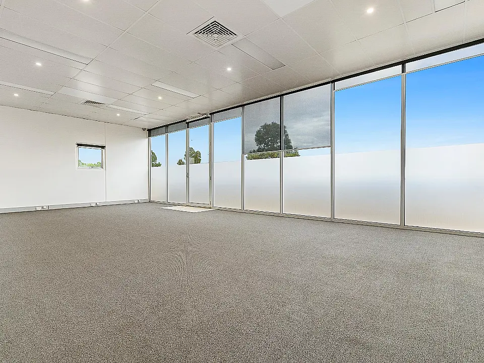 6-12 South Road, Braybrook, commercial office