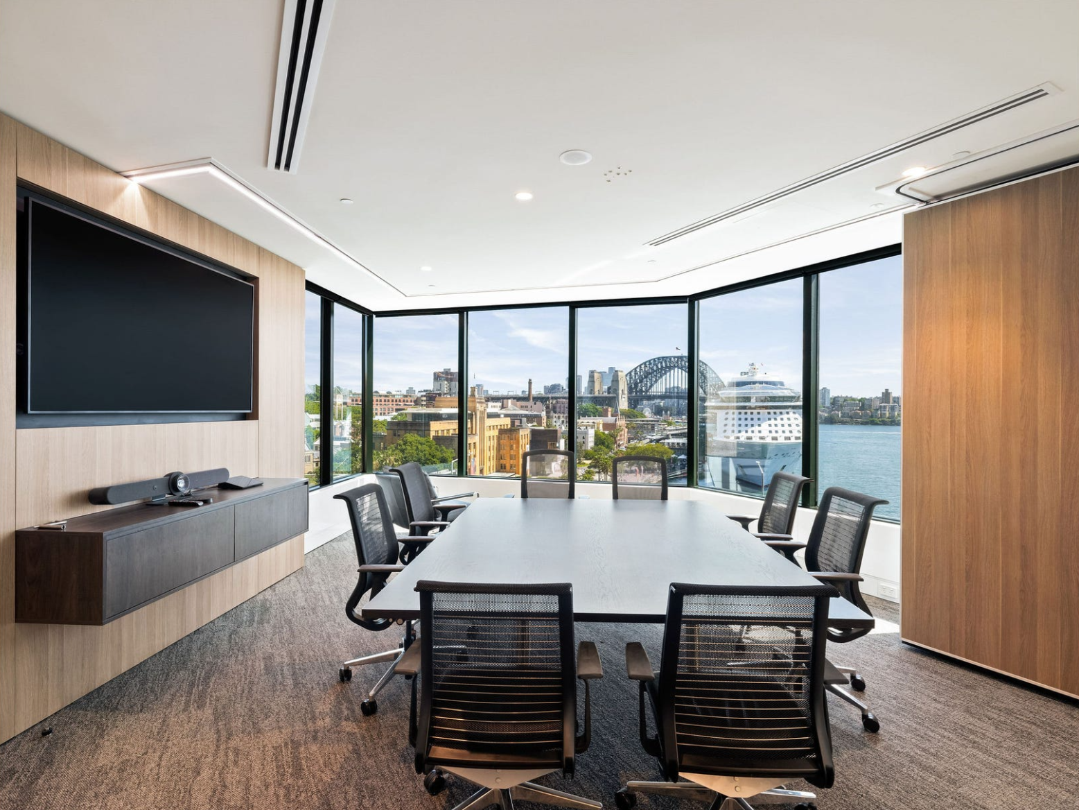 Lease office space in Sydney’s iconic Gateway tower — 1 Macquarie Place,  Sydney NSW 2000
