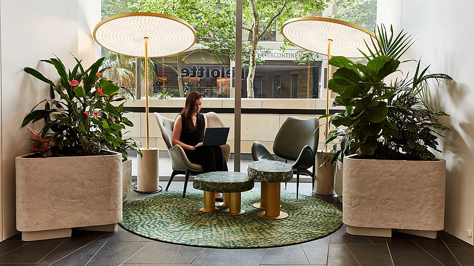 Quay Quarter Tower, Sydney — office interior — photo 3