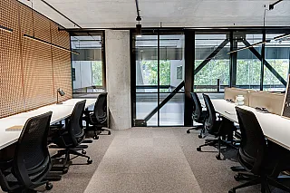 Private Office — 6 people