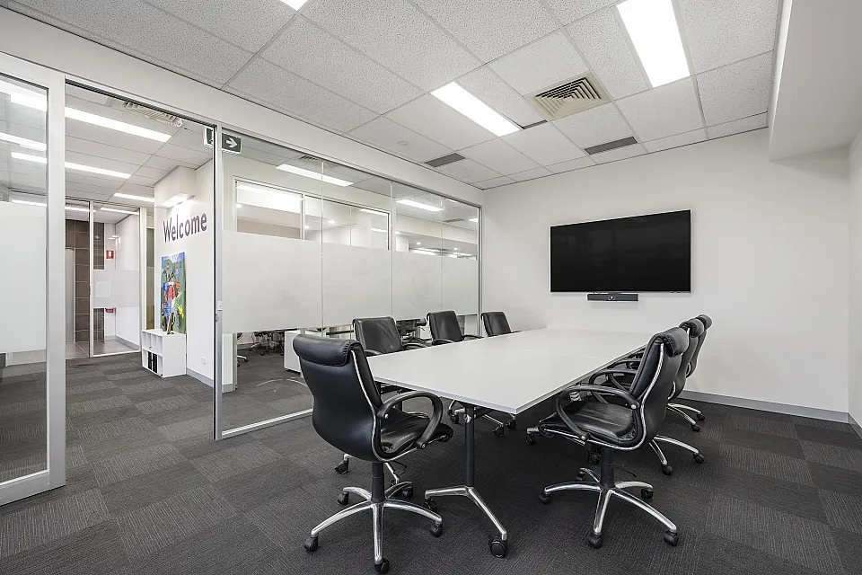 Hallmarc Asset Management, Carlton — office interior — photo 2
