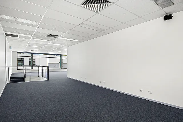 Hallmarc Asset Management, Clayton — commercial office interior — photo 3