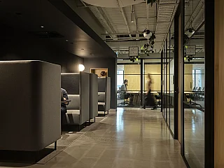 Suite 7106