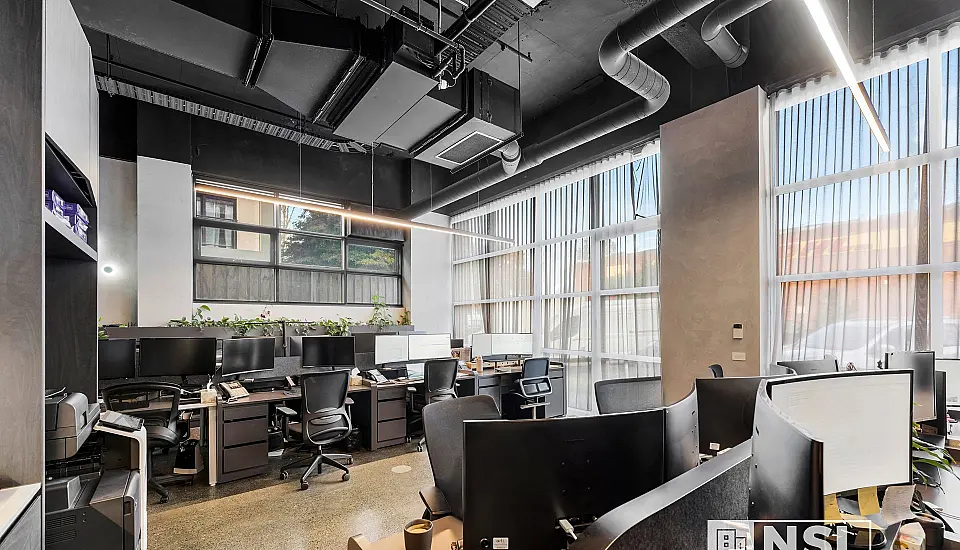 200-202 Ingles Street, Port Melbourne, commercial office