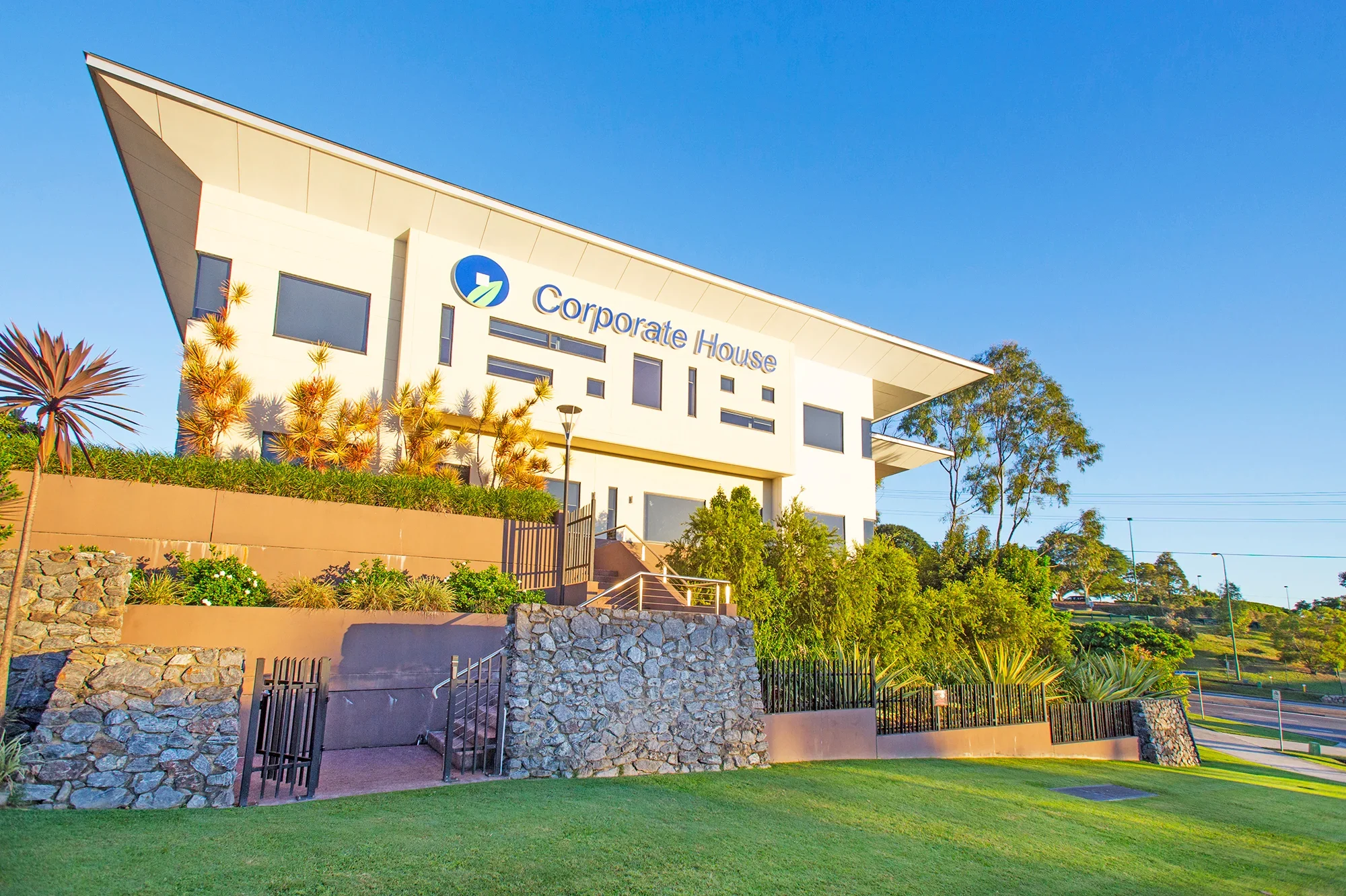 Gateway Office Park — 747 Lytton Road,  Murarrie QLD 4172