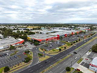 77 m² — 424 Warrigal Road, Moorabbin
