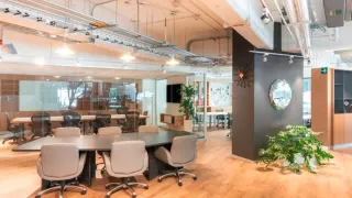13 Person Private Office - External