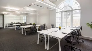 19 Person Private Office (External)