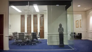 5 Person Private Office - Internal