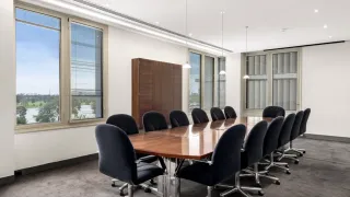 71 Queens Road, Melbourne, VIC