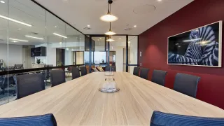 Suite 3201/02