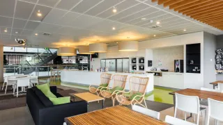 Level 7, Suite 3