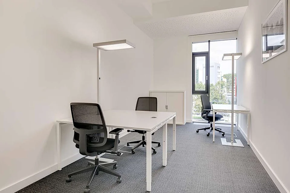 1096 Doncaster Road, Doncaster East — office interior — photo 2