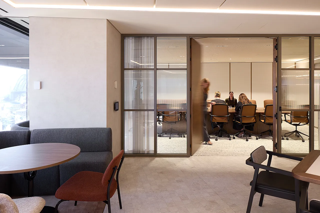 Grosvenor Place, 225 George Street — workspace on the tenant floors