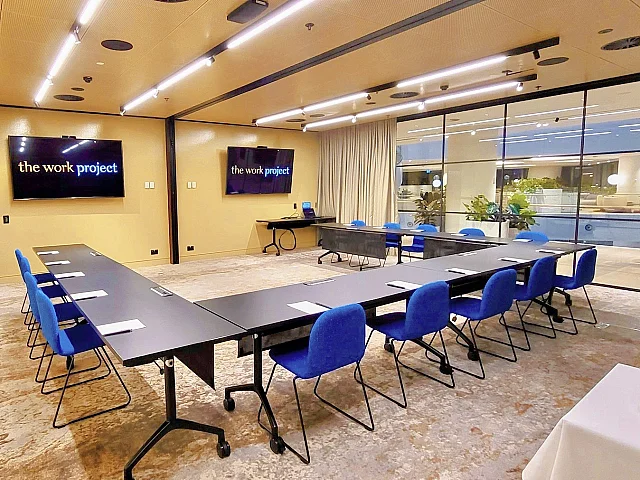 Quay Quarter Tower, Sydney — serviced office interior — photo 2