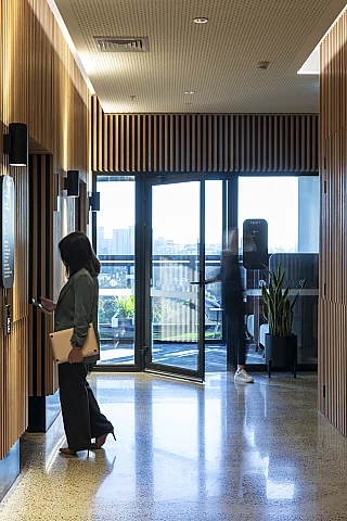 7W Private Office