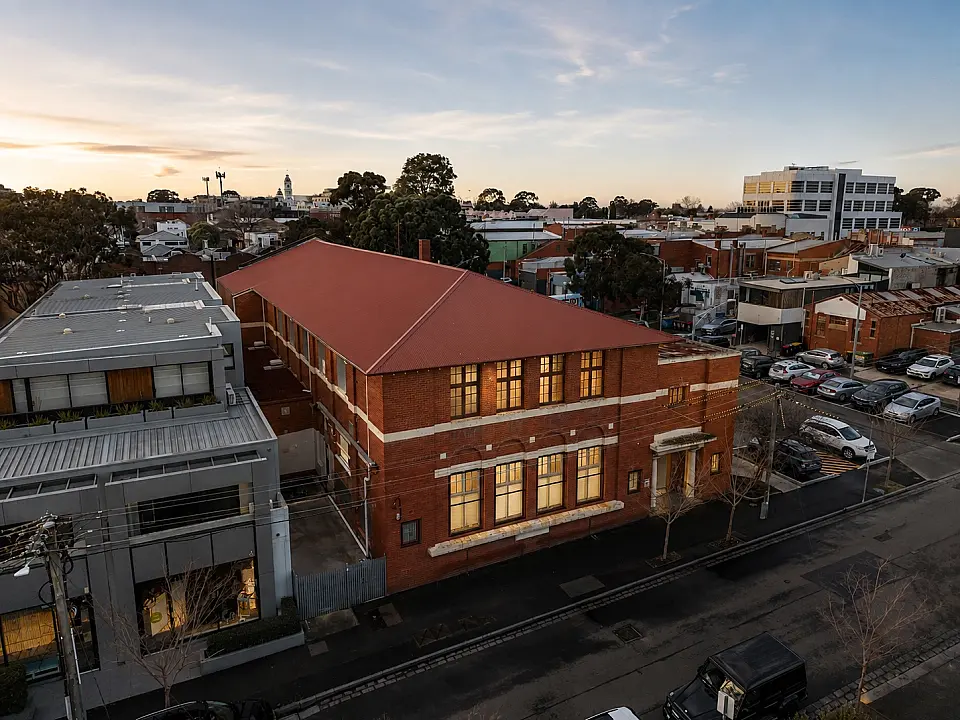 8 Llaneast Street, Armadale, commercial office