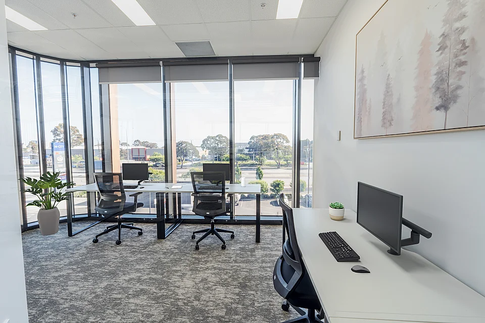 Waterman, Clayton — office interior — photo 2