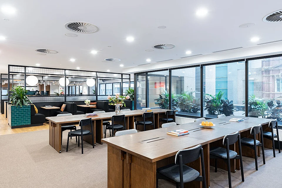 320 Pitt Street, Sydney — office interior — photo 2