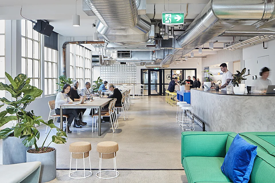 401 Collins Street, Melbourne — office interior — photo 2
