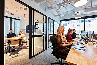 09-112 — 64 York Street,  Sydney NSW 2000