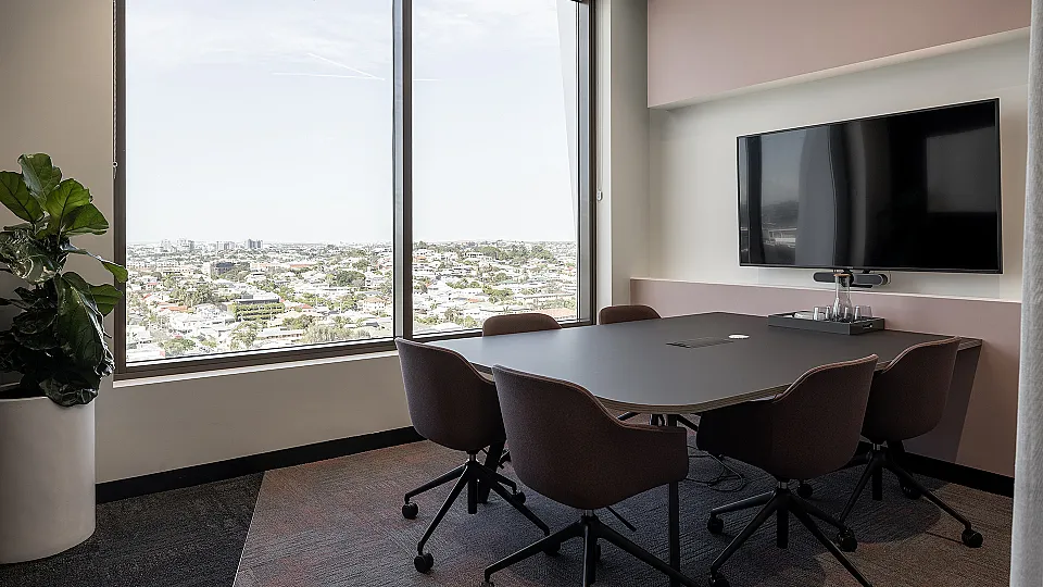 Work X, Alva Hotel, Fortitude Valley — office interior — photo 3