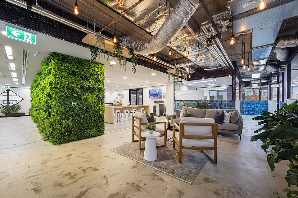 WOTSO, Dickson — office interior